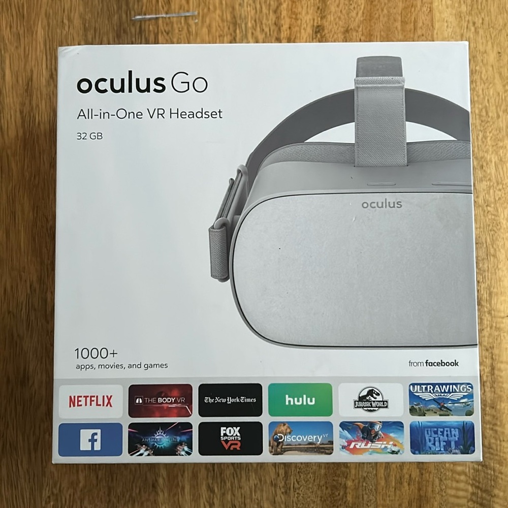 Oculus go/ brand new/ never use
